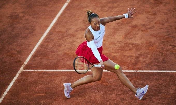 郑钦文1/4决赛赛程公布：第7次“翻大山”，能否首胜萨巴伦卡？