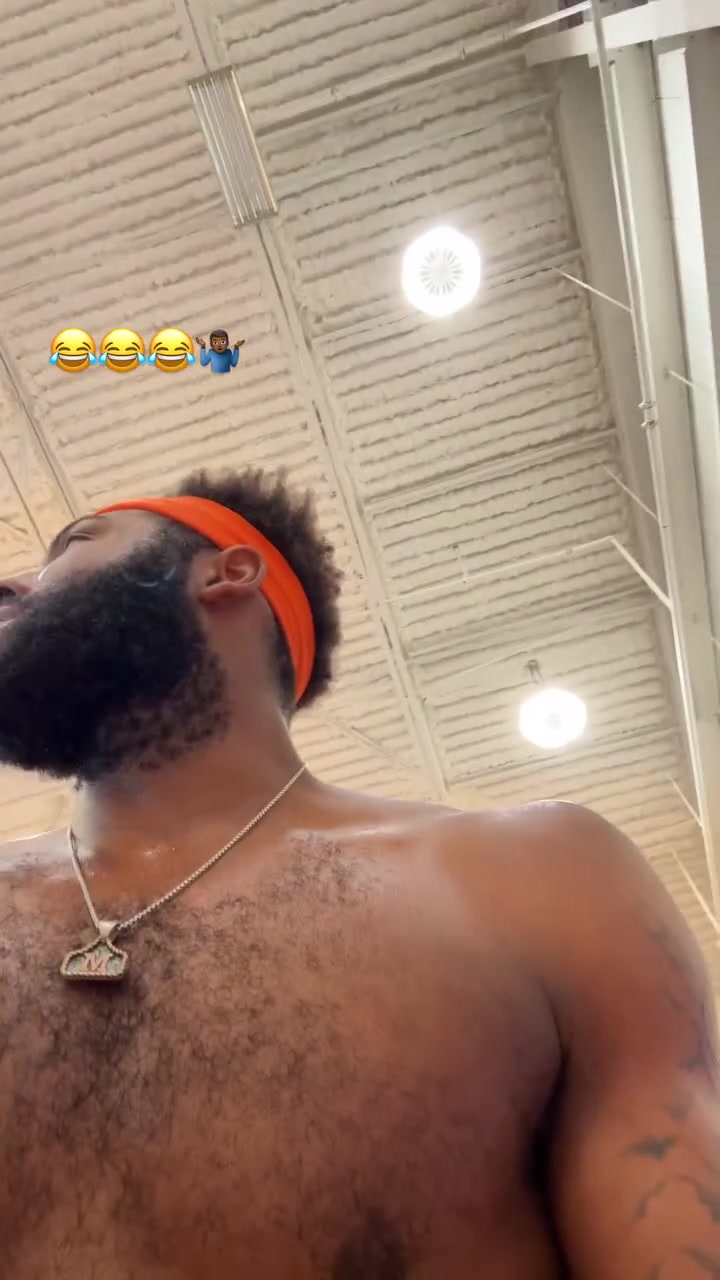 mk体育官方网站入口😂米切罗：我训练罚球命中率高达60% 你们™叫什么叫？